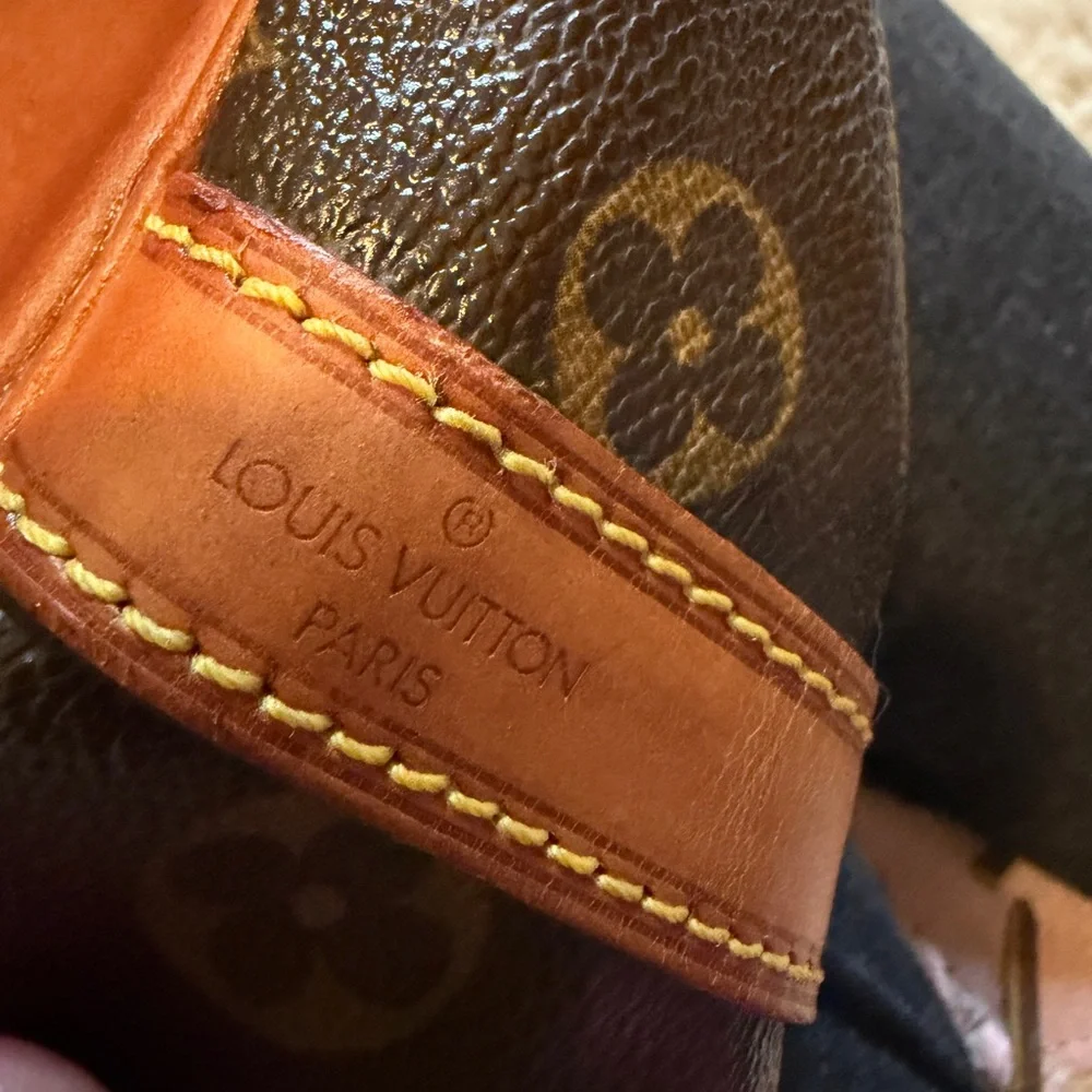Louis Vuitton Monogram Canvas Noé Bucket Bag in Brown & Tan